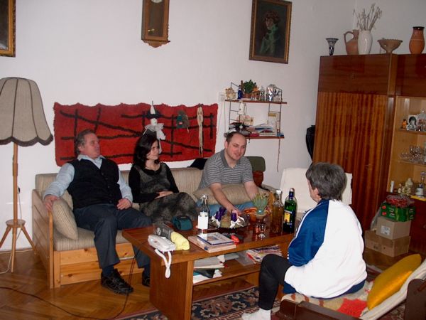 11:00 Vend�gs�gben �vi�kn�l, apu n�v�r�n�l